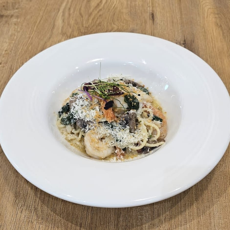 Olive Oil Pasta w/ Shrimp